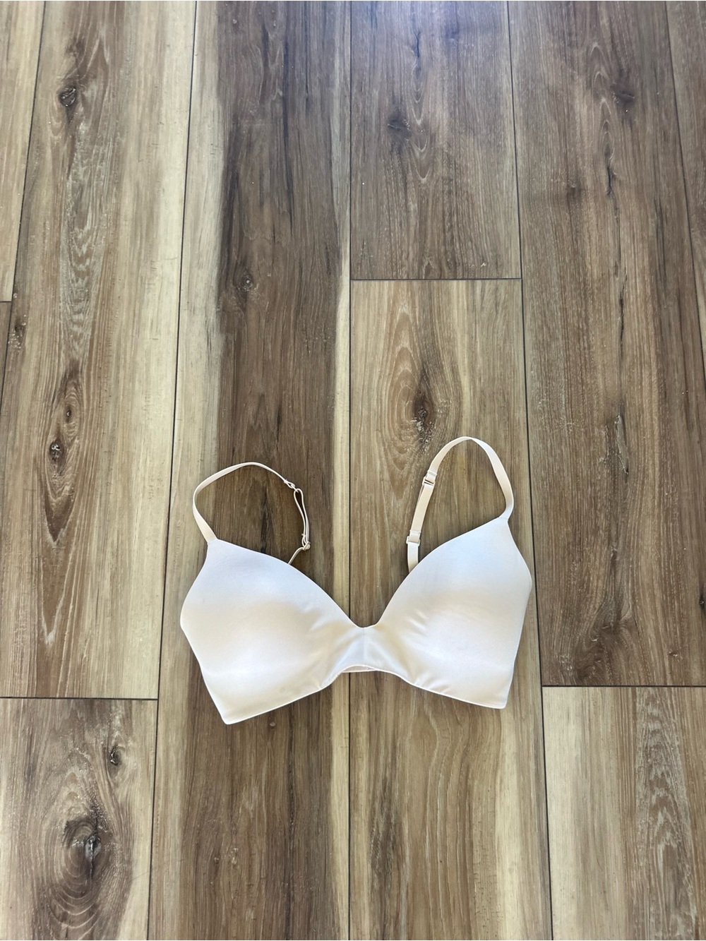 Skims women’s tan bra size 32D - Picture 1 of 4